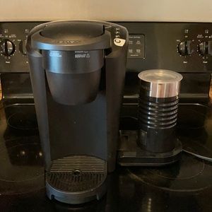 Keurig Coffee Maker w/ Frother.